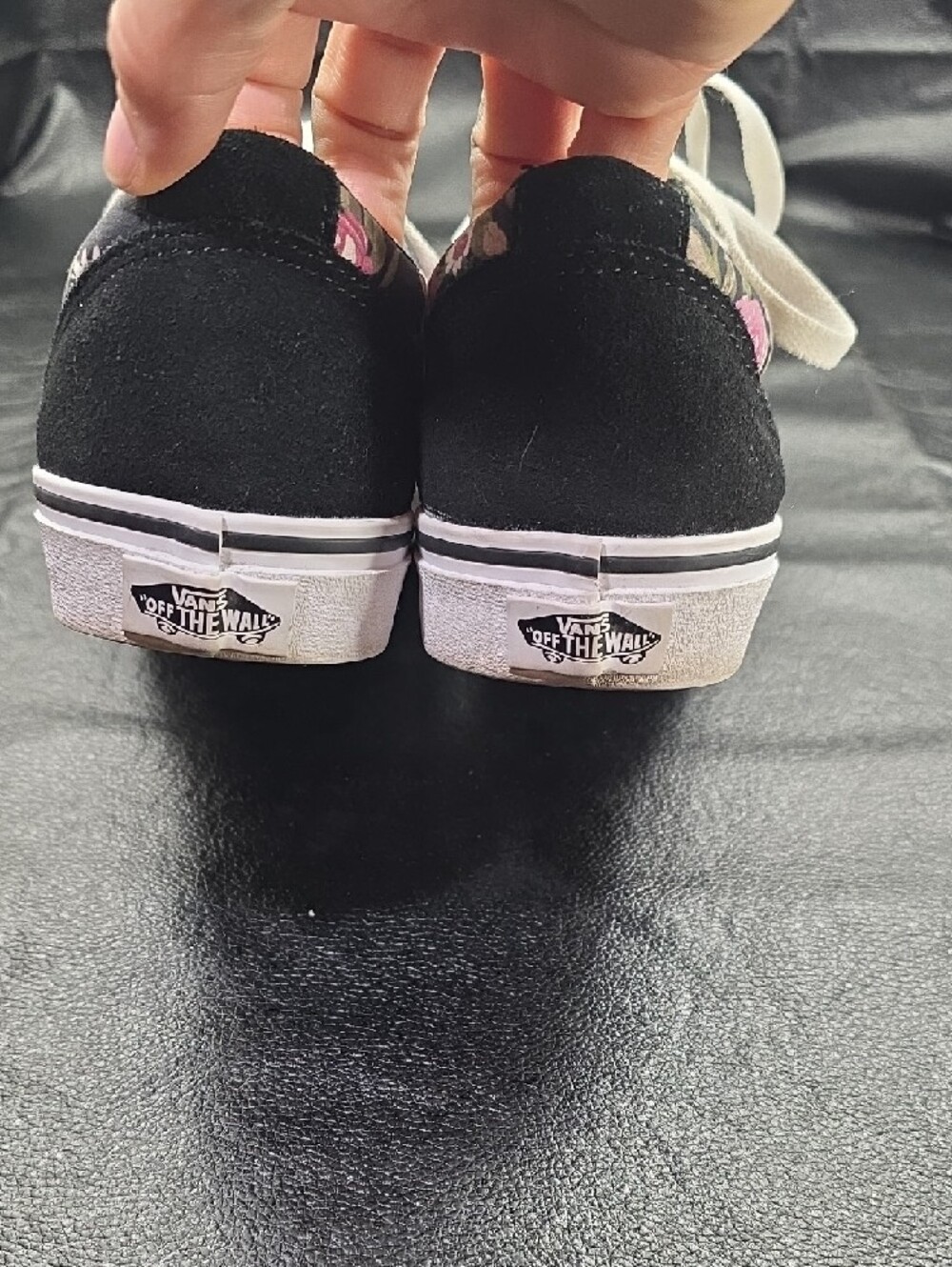 Vans Black Low-Top Sneakers with Pink Floral Panels Womens Sz. 8 - Picture 4 of 6